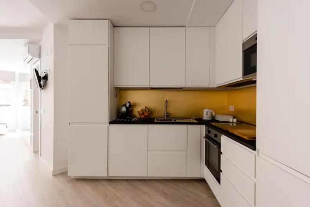 Nuevo Apartamento Lujo Playa Malagueta-Centro มาลากา ภายนอก รูปภาพ